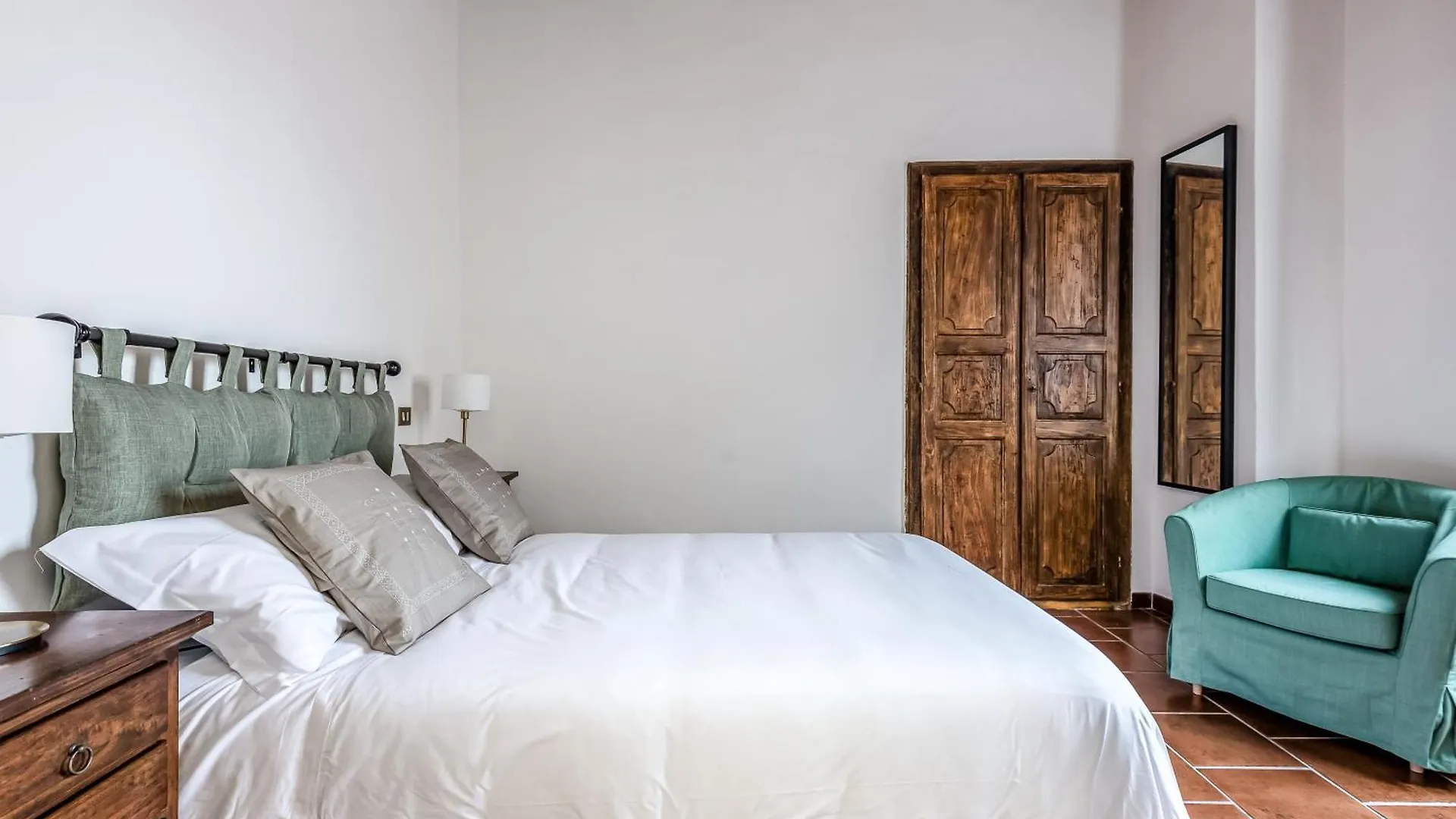 Hostly-Maison L'Arancio-Large House Near The Tower Pisa Apartment