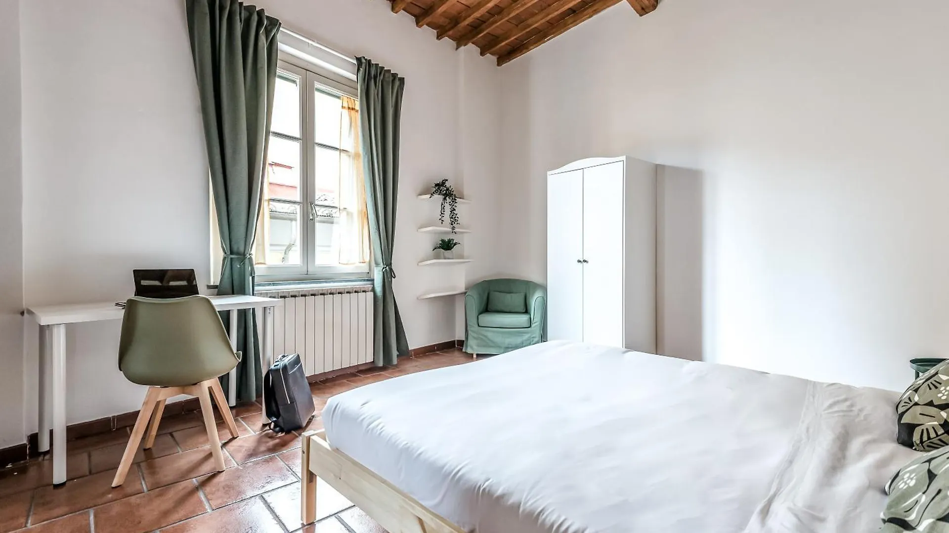 Hostly-Maison L'Arancio-Large House Near The Tower Pisa Italy