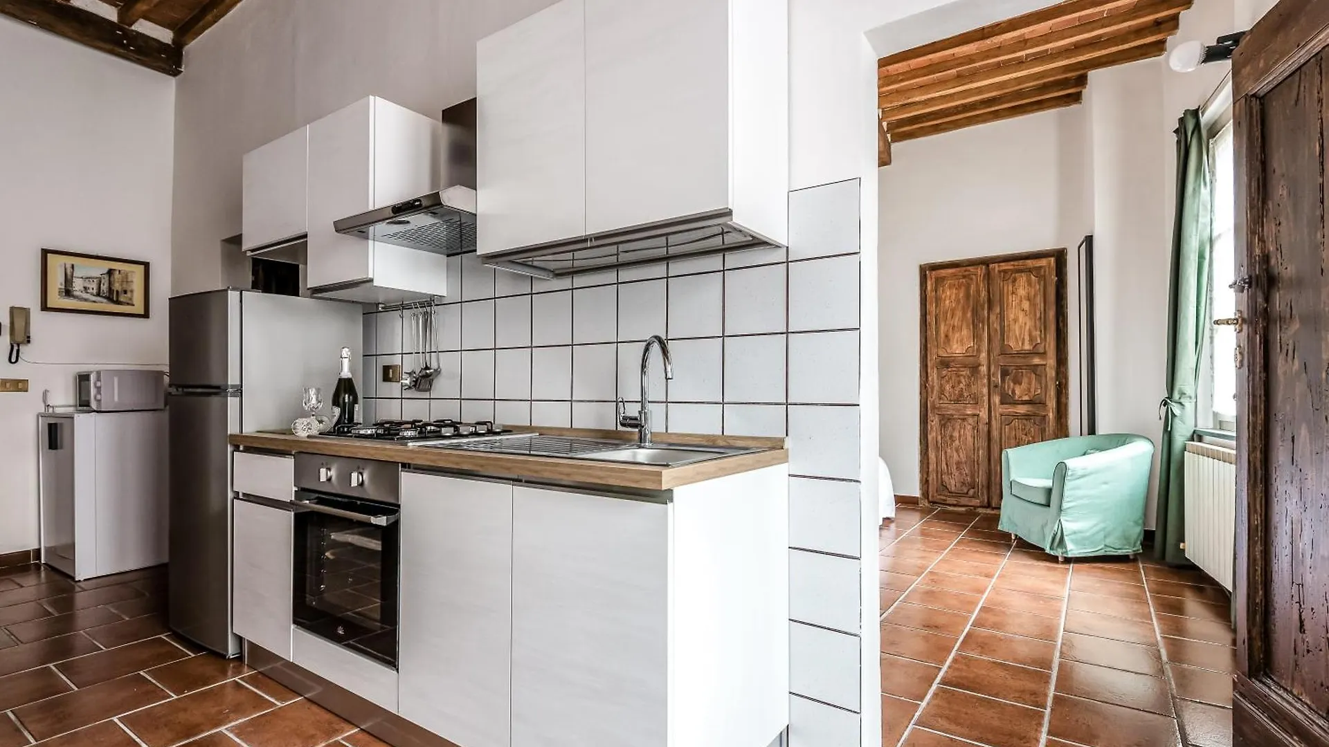 Hostly-Maison L'Arancio-Large House Near The Tower Pisa