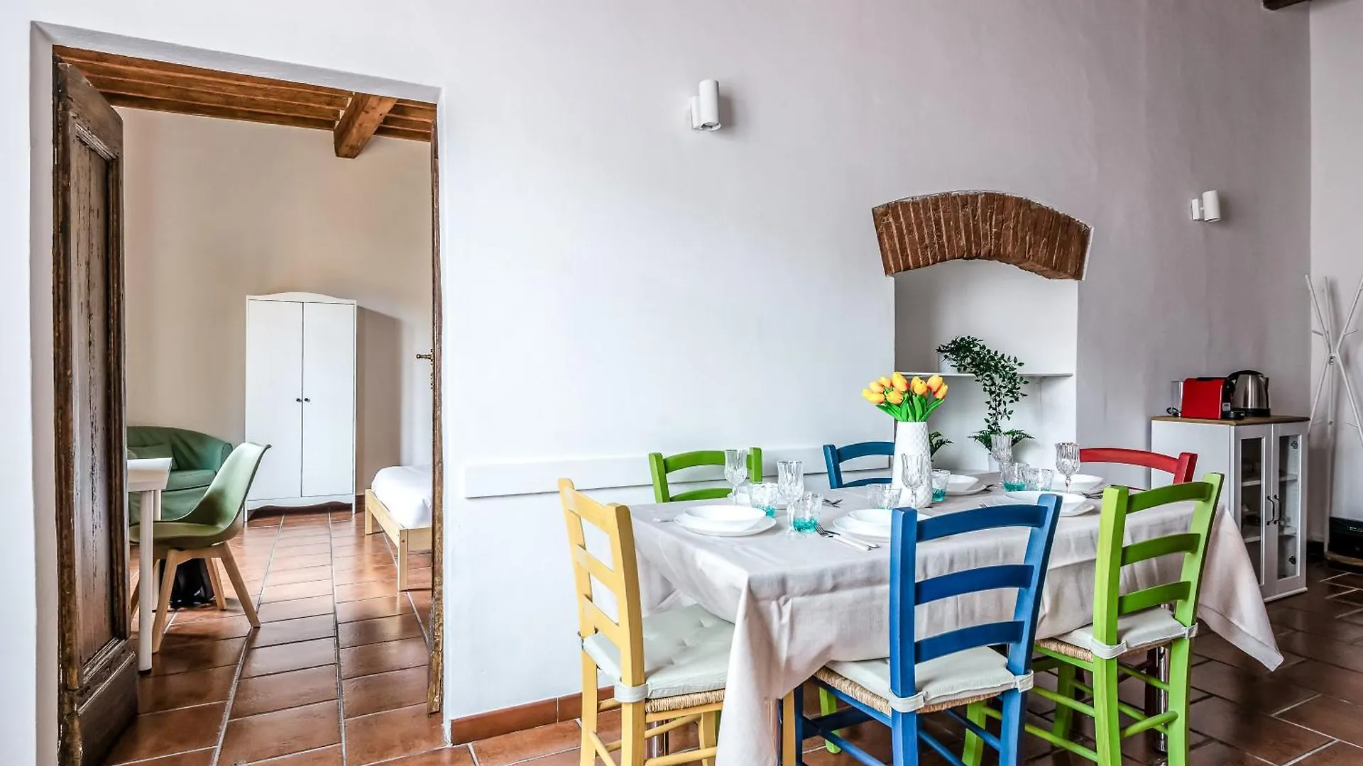 Apartment Hostly-Maison L'Arancio-Large House Near The Tower Pisa Italy