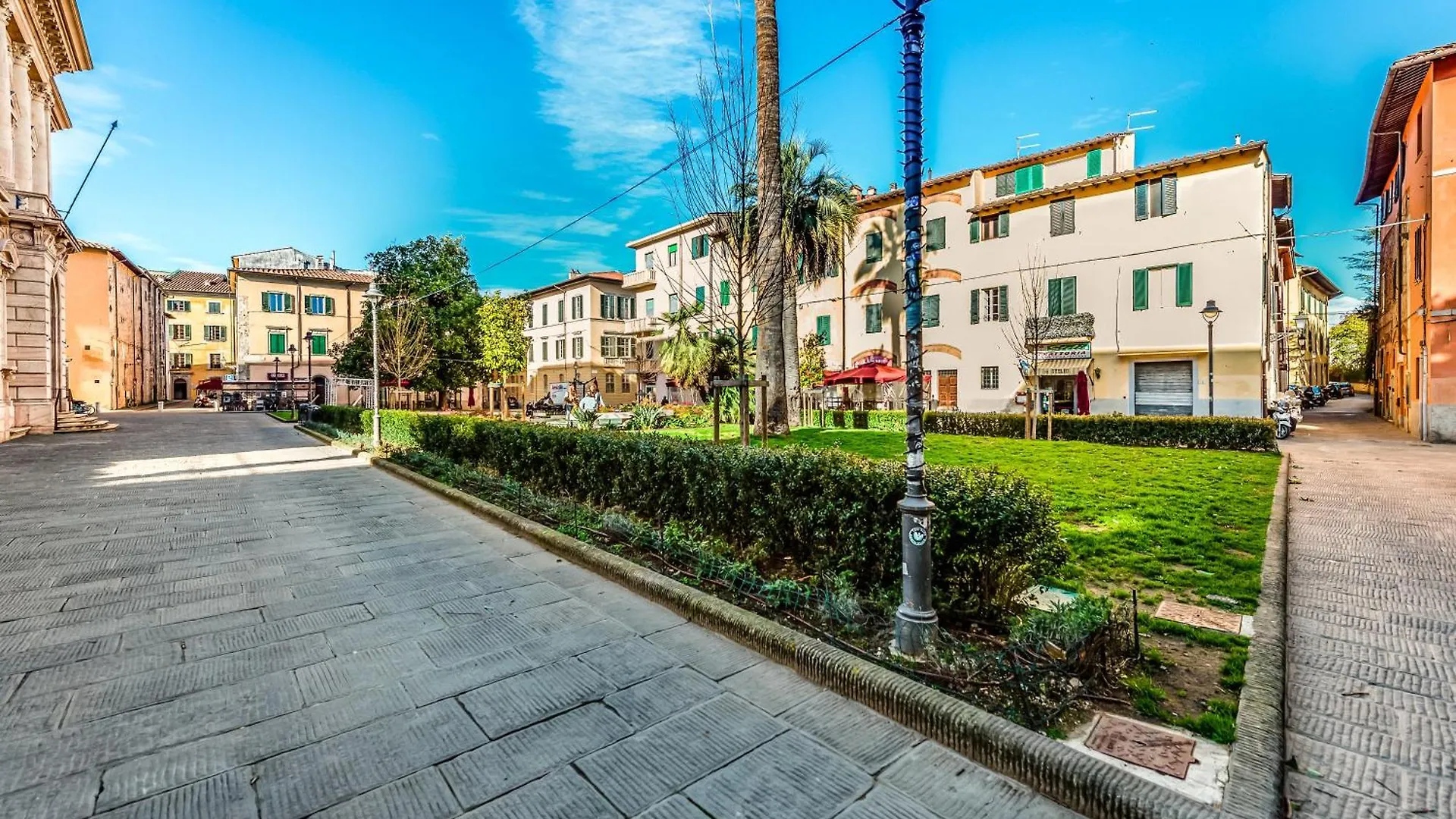 Hostly-Maison L'Arancio-Large House Near The Tower Pisa Apartment